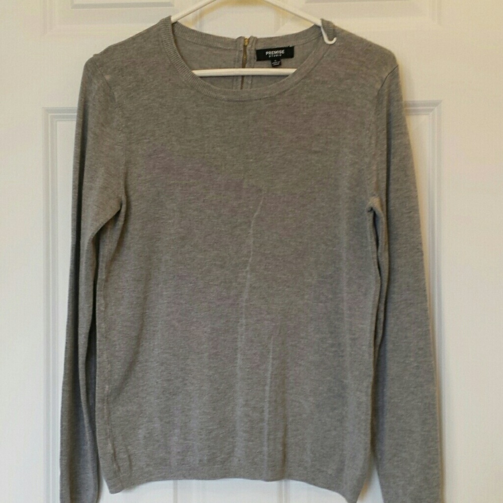 Lightweight sweater